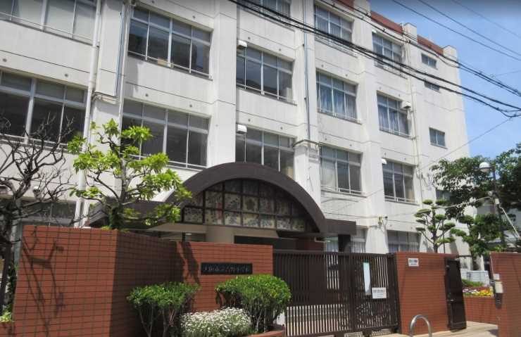 小学校　吉野小学校（小学校）まで123m