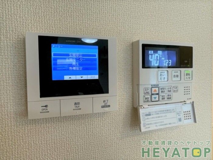 セキュリティ　モニター付きドアホンで安心確認