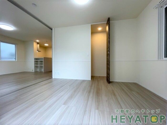 その他部屋・スペース　ＬＤＫ１３.３帖と洋室６.２帖