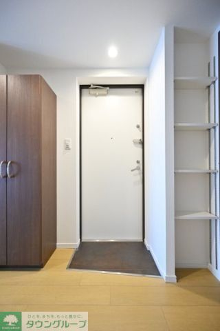 玄関　お部屋探しは株式会社　タウンハウジング　までお気軽にお問合…