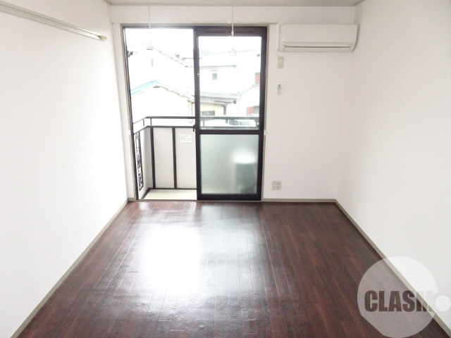 居室・リビング　明るいお部屋です♪