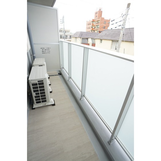 バルコニー　３０２号室の写真となります。