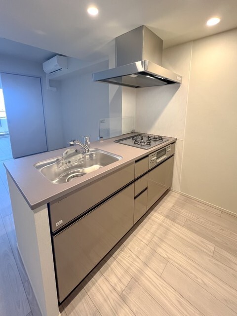 キッチン　※写真は同タイプ住戸です。