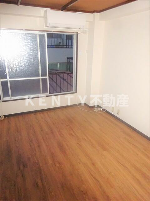 居室・リビング　ゆったり過ごせる居間です