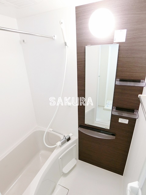 バス・シャワールーム　日々の疲れを癒すお風呂です♪