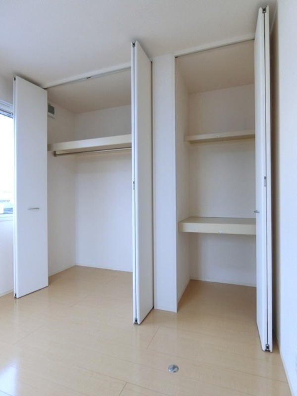 収納　図面と現状に相違がある場合には現状を優先