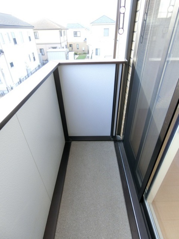 バルコニー　図面と現状に相違がある場合には現状を優先