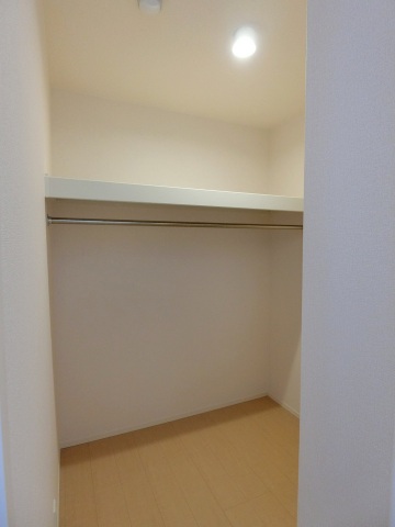 収納　ウォークインクローゼット