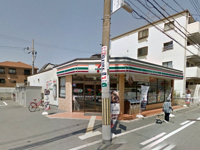 コンビニ　セブンイレブン大阪瓜破3丁目店（コンビニ）まで252m