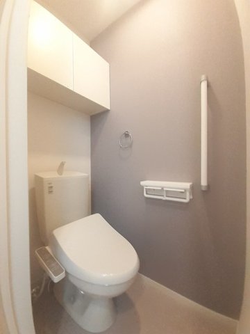 トイレ　落ち着いたトイレです