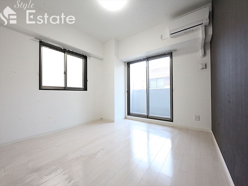 居室・リビング　内装