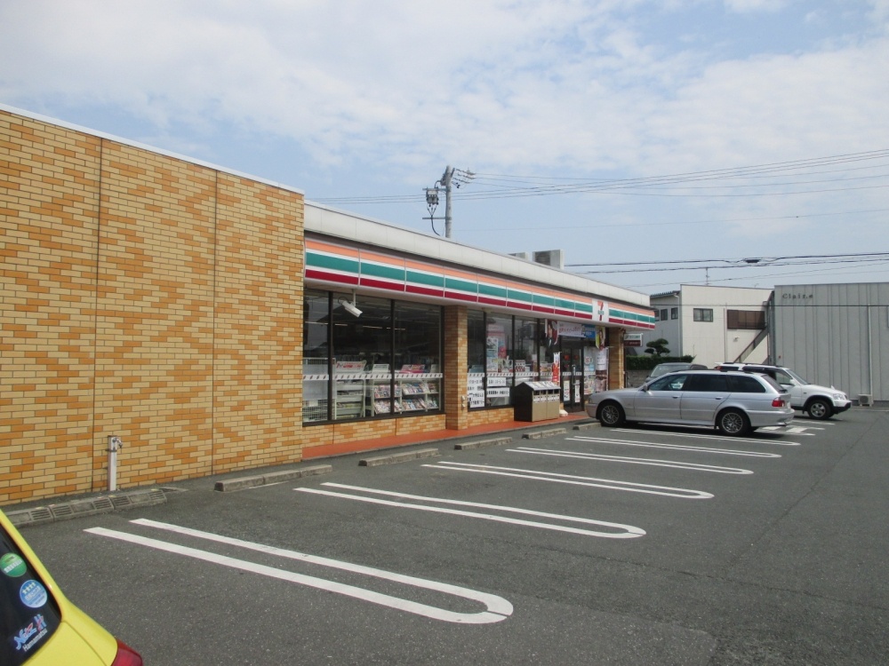 コンビニ　セブンイレブン西山町店（コンビニ）まで578m