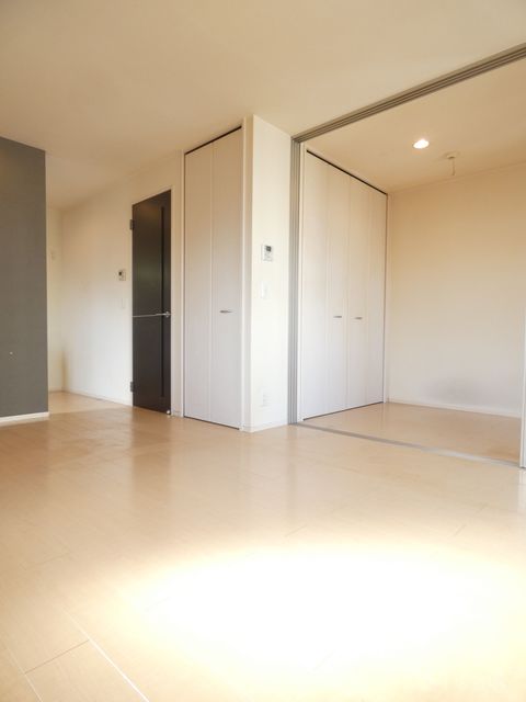 居室・リビング　同仕様反転タイプ