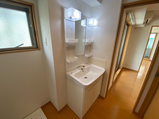 洗面設備　広い洗面スペース