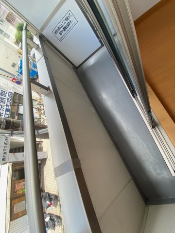 バルコニー　バルコニーからの眺めを楽しみながら食事をしませんか