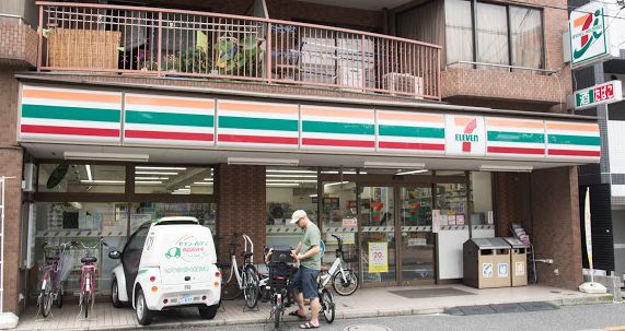 コンビニ　セブンイレブン　都立文京高校前店（コンビニ）まで348m