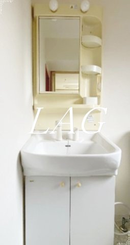 洗面設備　洗面台です。