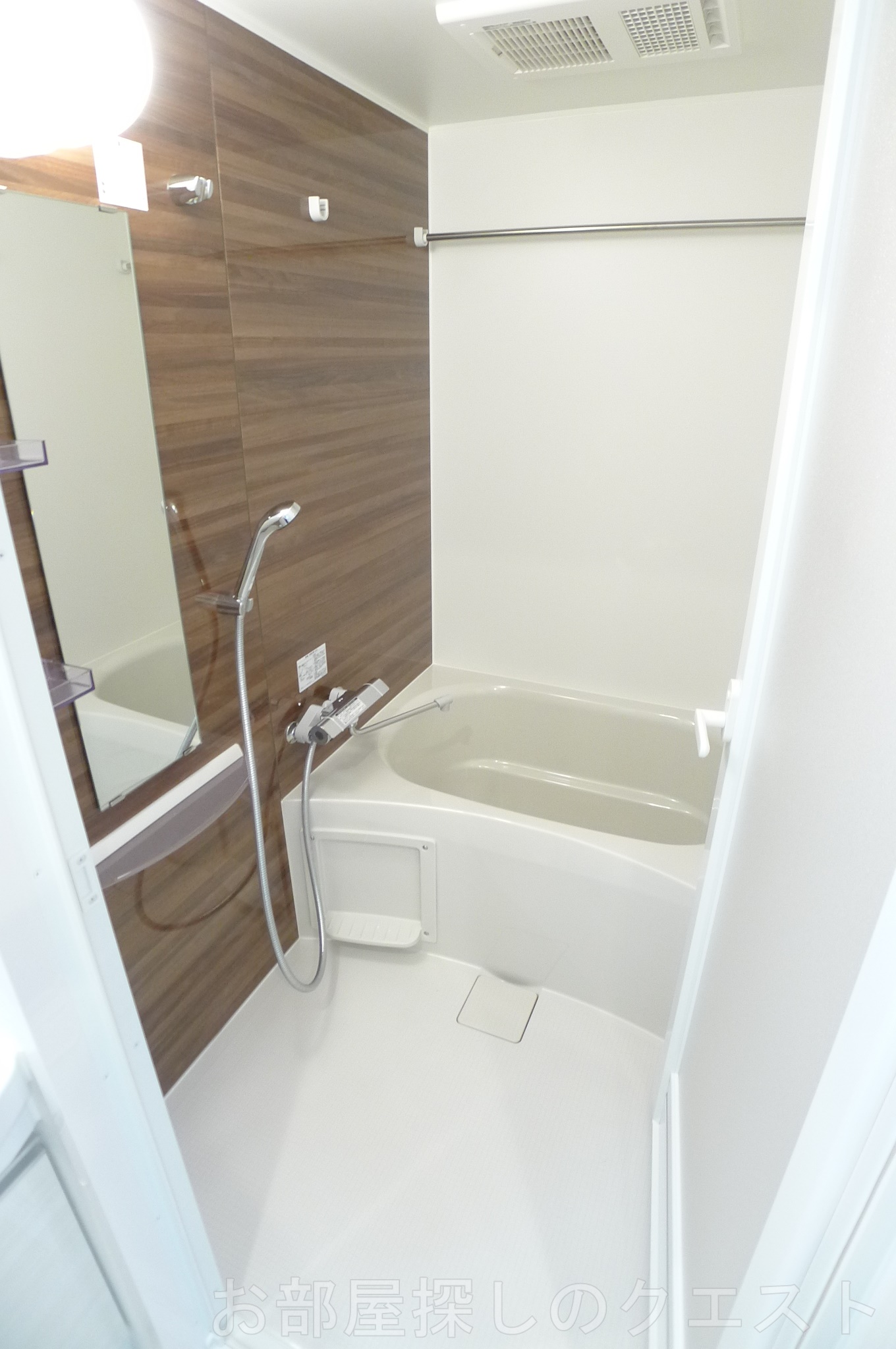 バス・シャワールーム　（写真は同タイプ）