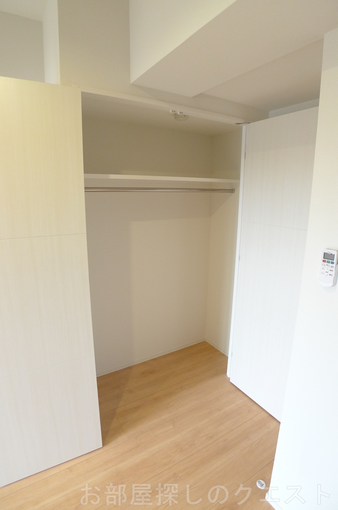 収納　（写真は同タイプ）