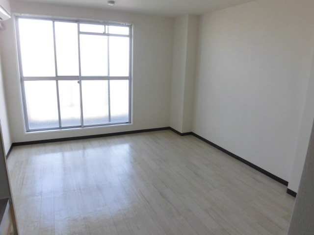 居室・リビング　明るく綺麗なお部屋です。