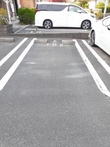 駐車場　駐車場完備です