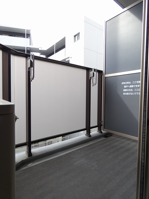 バルコニー　バルコニー