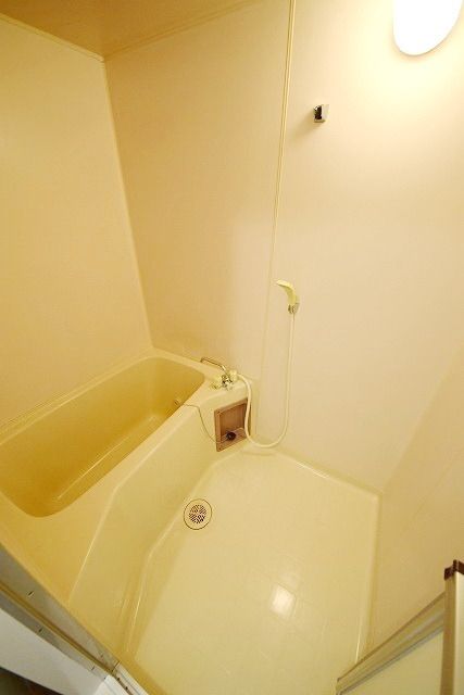 バス・シャワールーム　同建物別号室参考写真です