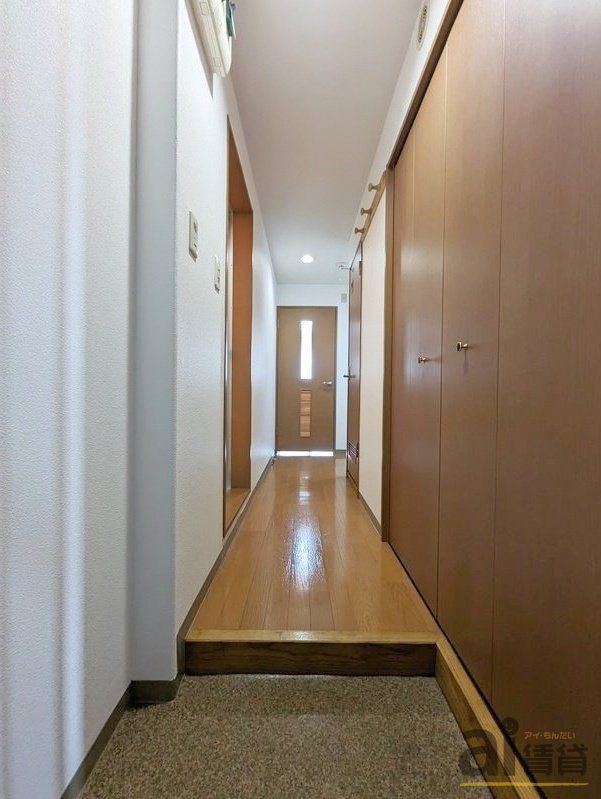 玄関　※写真同仕様※