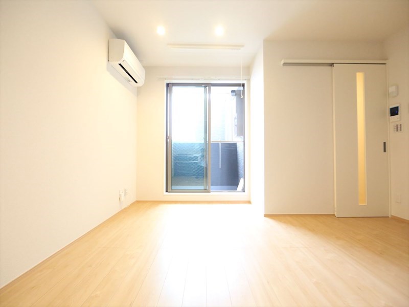 バルコニー　ＬＤＫ9帖　エアコン完備　バルコニー