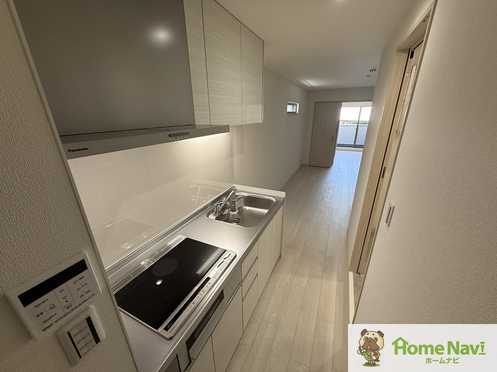 キッチン　IHキッチン3口コンロ。