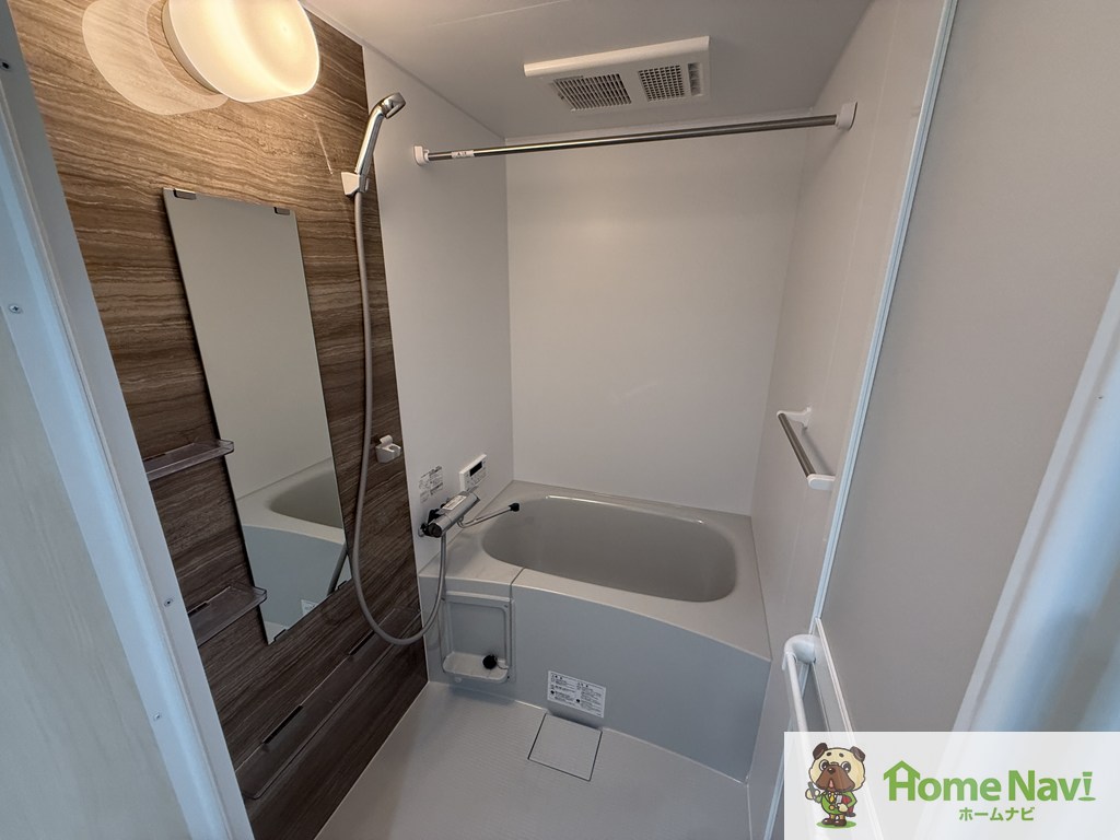 バス・シャワールーム　浴室乾燥機・追い焚き付き