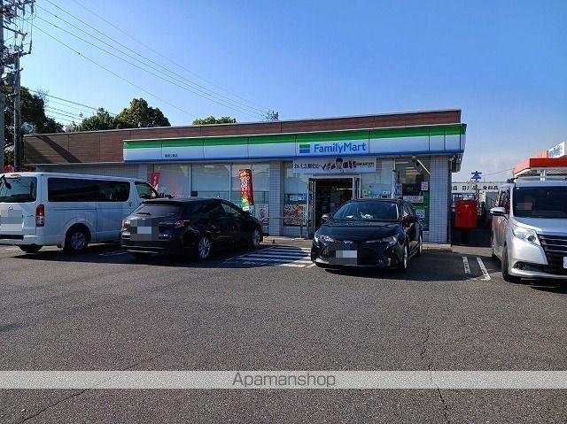 コンビニ　ファミリーマート島南公園店（コンビニ）まで500m