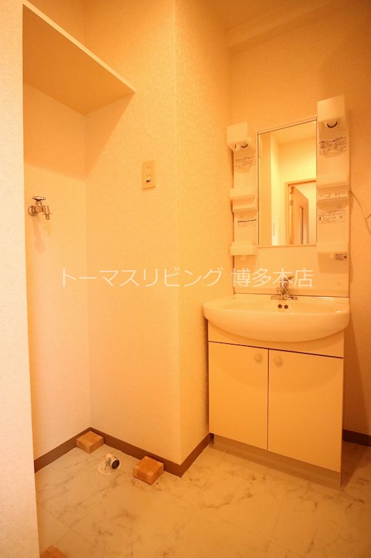 洗面設備　※別号室の参考写真になります。