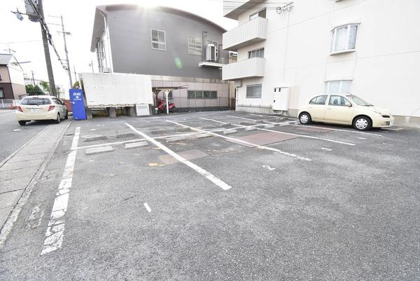 駐車場　同仕様写真
