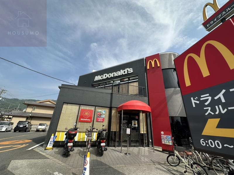 飲食店　マクドナルド 外環教興寺店（飲食店）まで566m