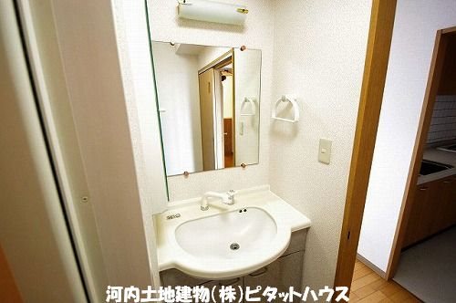 洗面設備　同仕様