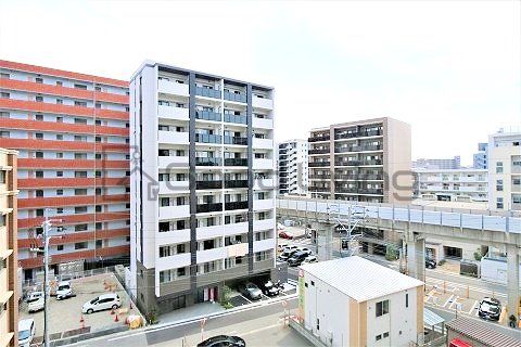 建物外観　今日の天気は