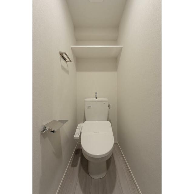 トイレ　※写真は同タイプ住戸です。