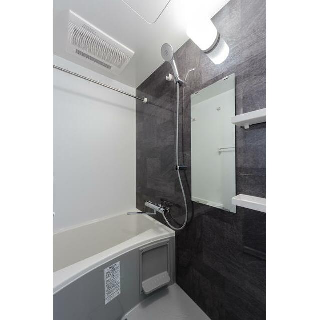 バス・シャワールーム　※写真は同タイプ住戸です。