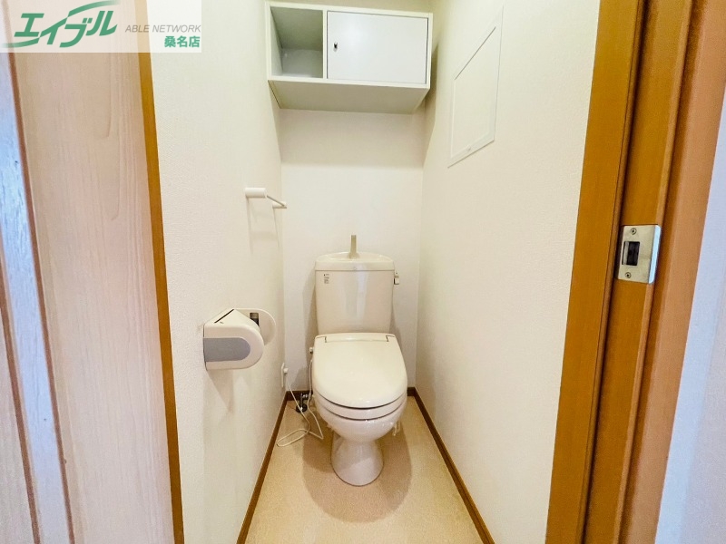 トイレ　同型参考写真です