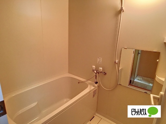 バス・シャワールーム　他のお部屋のお写真です