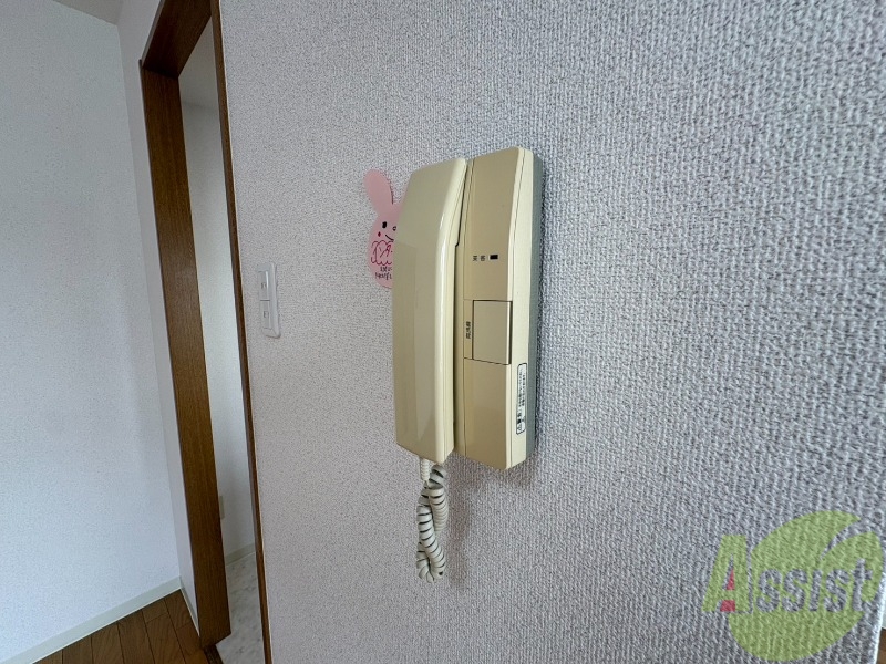 セキュリティ　インターホンは通話ができるので急な訪問があっても安心です。