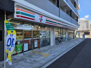 コンビニ　セブンイレブン江東塩浜店（コンビニ）まで118m