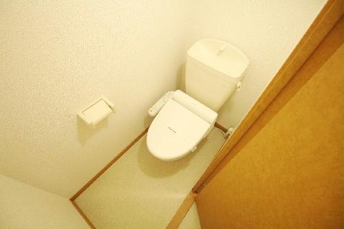 トイレ　温水洗浄便座はもはや必須アイテム！