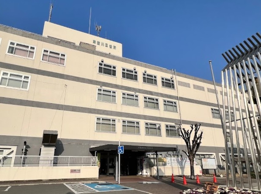 役所　大阪市東淀川区役所（役所）まで233m