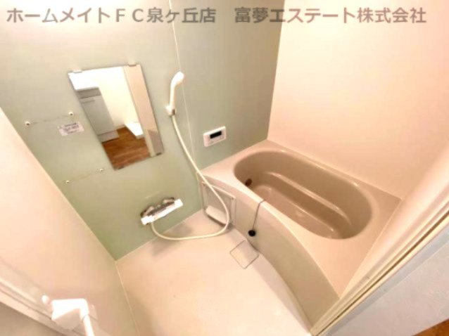 バス・シャワールーム　※同物件・反転タイプの写真
