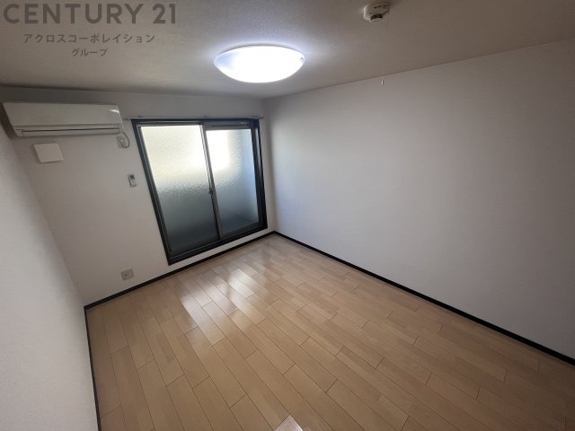 居室・リビング　エアコン付きで快適に過ごせます！
