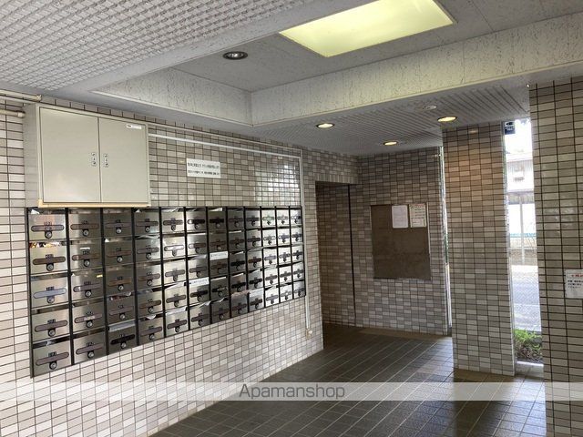 ＪＲ総武線快速 船橋駅 バス乗車時間：6分 最寄りバス停で下車 徒歩1分 5階建 築34年の外観写真