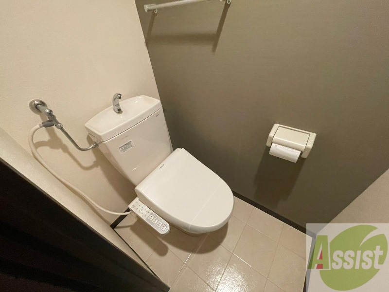 トイレ　トイレです。ウォシュレット付を探している方、おすすめです。