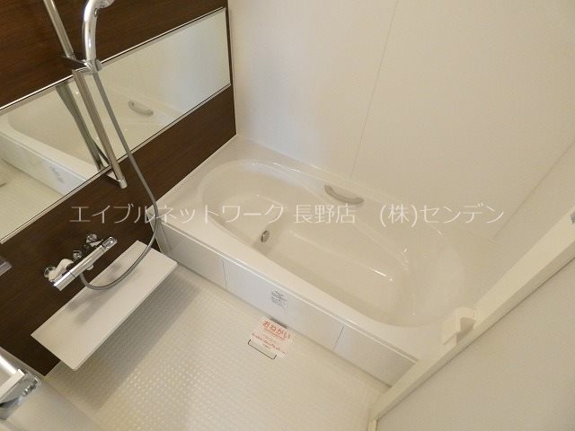バス・シャワールーム　写真は203号室です（参考）